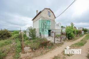 Дом 100м&sup2;, 3-этажный, участок 5 сот.  