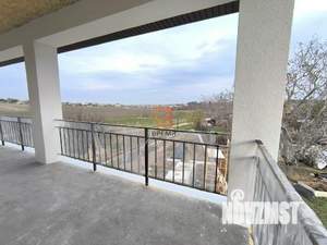 Дом 174м², 2-этажный, участок 4 сот.  