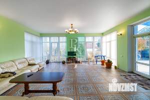 Дом 389м², 2-этажный, участок 16 сот.  