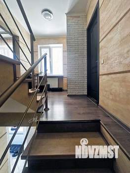 Дом 235м², 3-этажный, участок 3 сот.  