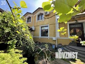 Дом 264м&sup2;, 2-этажный, участок 5 сот.  