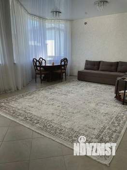 Дом 299м², 2-этажный, участок 5 сот.  