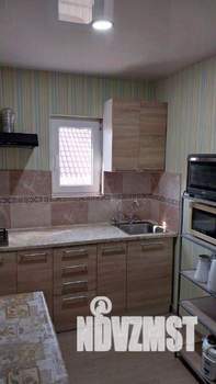 Дом 44м², 3-этажный, участок 3 сот.  