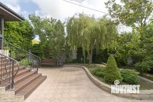 Коттедж 245м², 2-этажный, участок 12 сот.  