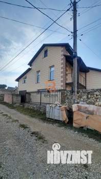 Дом 247м², 3-этажный, участок 5 сот.  