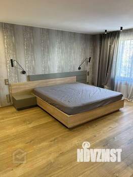 Дом 210м², 3-этажный, участок 6 сот.  