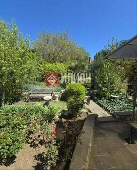 Дом 92м&sup2;, 3-этажный, участок 3 сот.  