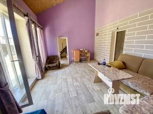 Дом 246м², 2-этажный, участок 4 сот.  