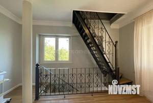 Дача 250м², 3-этажный, участок 4 сот.  