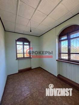 Дом 147м&sup2;, 3-этажный, участок 5 сот.  