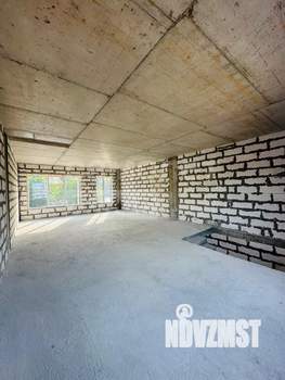 Дом 558м&sup2;, 2-этажный, участок 6 сот.  