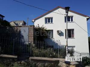 Дом 263м&sup2;, 2-этажный, участок 3 сот.  