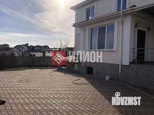 Дом 263м², 3-этажный, участок 6 сот.  