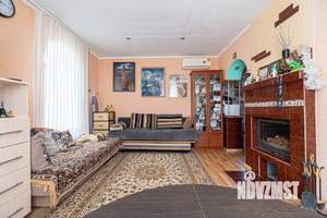 Дом 67м&sup2;, 3-этажный, участок 9 сот.  