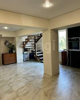 Дом 120м², 2-этажный, участок 6 сот.  