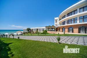 Дом 3200м&sup2;, 4-этажный, участок 2 сот.  