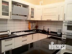 Дом 277м², 2-этажный, участок 8 сот.  