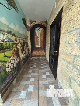 Дом 320м&sup2;, 3-этажный, участок 9 сот.  