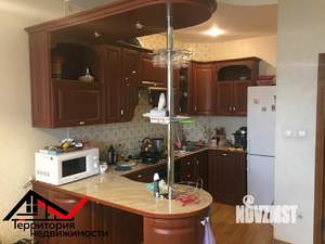 Дом 352м², 3-этажный, участок 7 сот.  