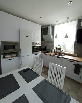 Дом 136м², 2-этажный, участок 6 сот.  