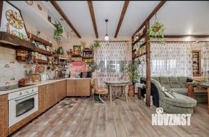 Дом 291м², 3-этажный, участок 5 сот.  