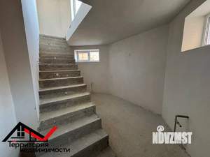 Дом 287м², 3-этажный, участок 8 сот.  