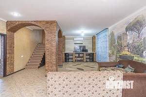 Дом 290м², 3-этажный, участок 5 сот.  