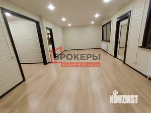 Дом 161м&sup2;, 2-этажный, участок 4 сот.  