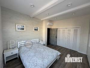 Дом 215м², 3-этажный, участок 4 сот.  