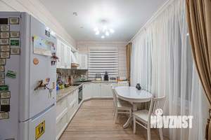 Дом 214м², 2-этажный, участок 9 сот.  