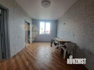 Дом 100м&sup2;, 2-этажный, участок 6 сот.  