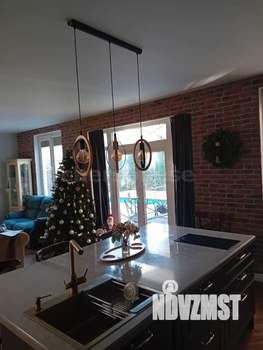 Дом 250м², 2-этажный, участок 6 сот.  