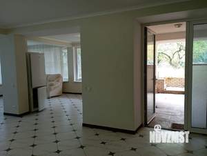 Дом 450м², 3-этажный, участок 5 сот.  