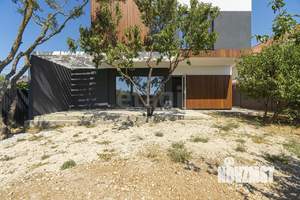 Дом 108м&sup2;, 2-этажный, участок 4 сот.  