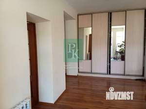 Дом 220м², 2-этажный, участок 10 сот.  