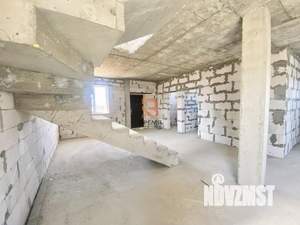 Дом 160м&sup2;, 2-этажный, участок 4 сот.  