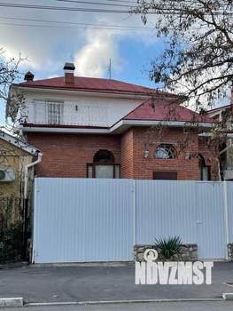 Дом 180м², 2-этажный, участок 2 сот.  