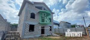 Дом 270м&sup2;, 3-этажный, участок 4 сот.  