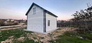 Дом 85м², 2-этажный, участок 4 сот.  