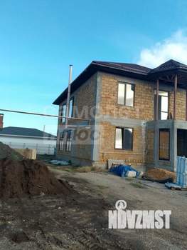 Дом 222м&sup2;, 2-этажный, участок 9 сот.  