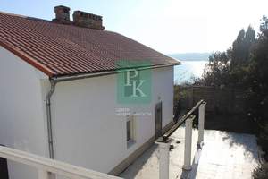 Дом 263м&sup2;, 3-этажный, участок 3 сот.  