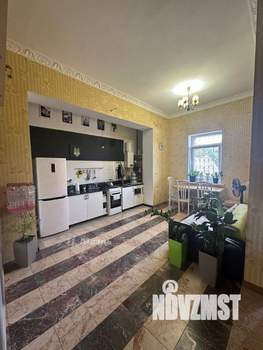 Дом 180м², 2-этажный, участок 2 сот.  