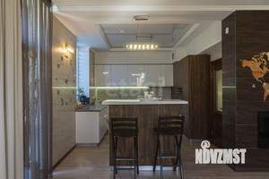 Дом 175м&sup2;, 2-этажный, участок 4 сот.  