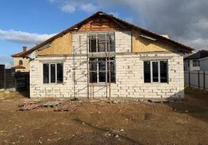 Дом 140м&sup2;, 2-этажный, участок 6 сот.  