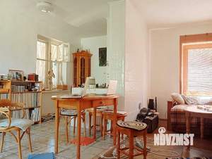 Дом 90м², 2-этажный, участок 9 сот.  