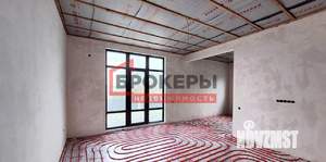 Дом 180м&sup2;, 2-этажный, участок 4 сот.  