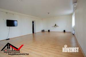 Дом 450м&sup2;, 3-этажный, участок 9 сот.  