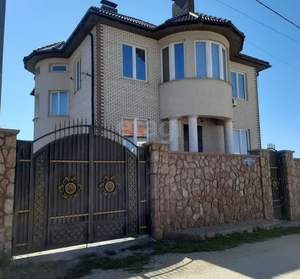 Дом 365м², 3-этажный, участок 17 сот.  