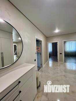 Дом 162м&sup2;, 2-этажный, участок 4 сот.  