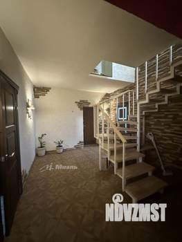 Дача 230м², 2-этажный, участок 5 сот.  